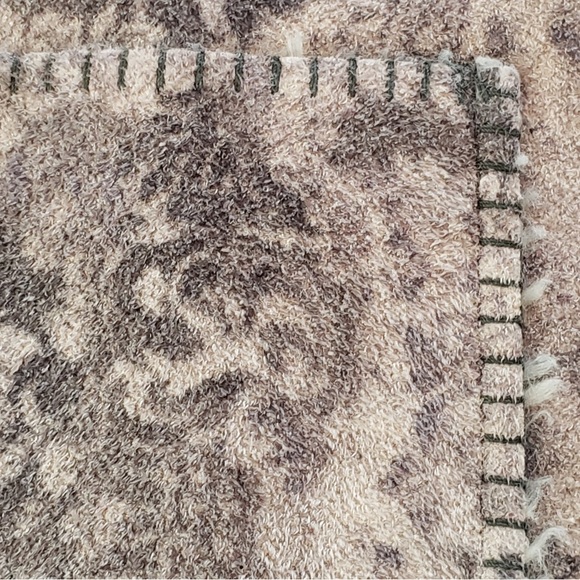 Cheyenne Collection Faux Fur and Suede Vest - Picture 13 of 15